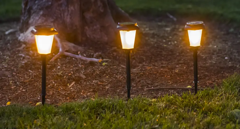 Coopers Of Stortford K754 Set 6 Solar Flame Effect Stake Lights Instruction Manual Coopers Of Stortford K754 Set 6 Solar Flame Effect Stake Lights Instruction Manual