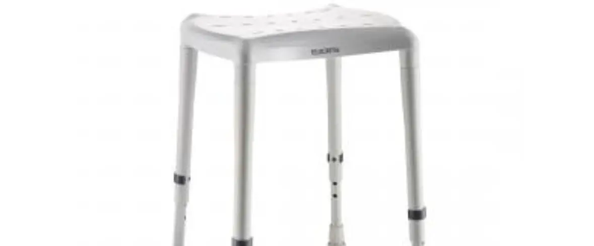 Invacare Aquatec Dot Shower Stool User Manual
