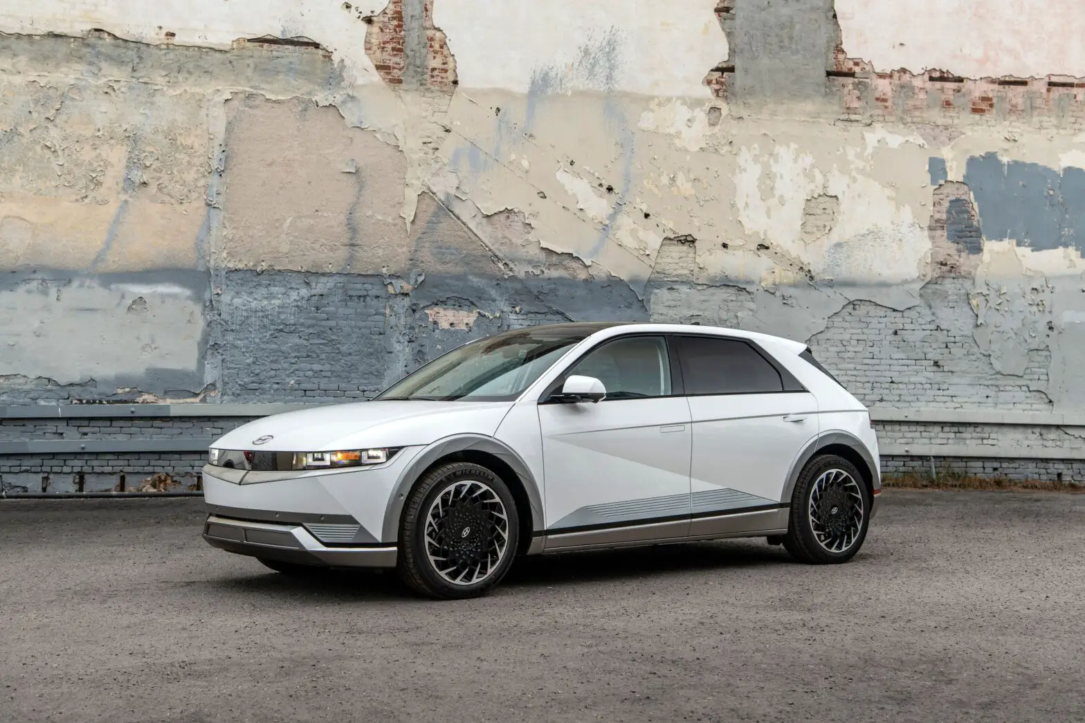 Hyundai 2022 Ioniq 5 User Manual