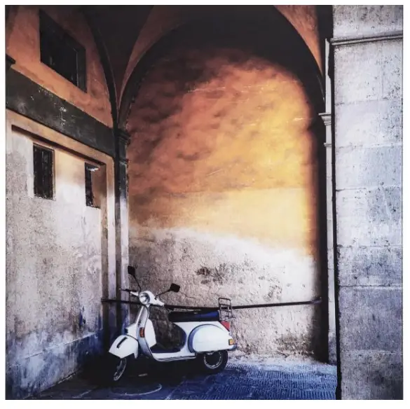 YHD 3120098 Le Velo I Photo by Veronica Olson Printed on Tempered Glass product