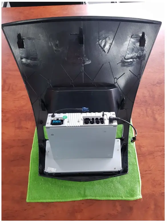 POLARIS GPS BT50 Luxx Wireless Carplay - Prepare the fascia 1