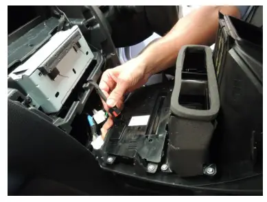 POLARIS GPS BT50 Luxx Wireless Carplay - Unplug harness 3