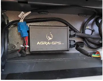 AGRA-GPS-CLAAS-JD-Bridge-for-Lexion-8800-FIG-1