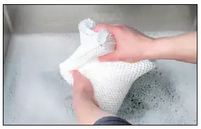 BONECO-W200-Air-Washer-2-in-1-Humidifier-and-Purifier-FIG-9