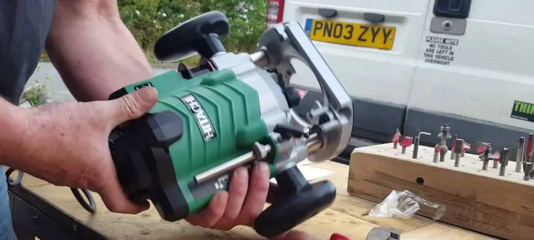 Hitachi M 12v2, M 12sa2 Router User Guide Hitachi M 12v2, M 12sa2 Router User Guide