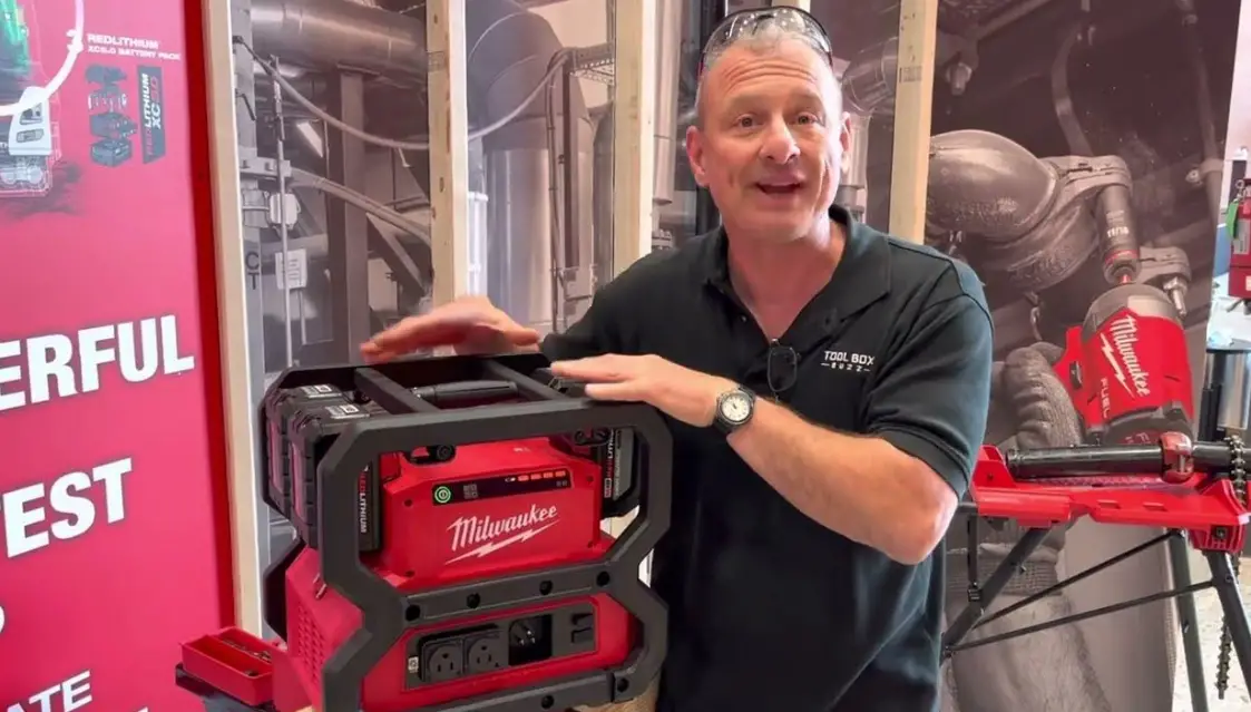 Milwaukee M18 18v Lithium-ion Cordless 3600-watt User Manual