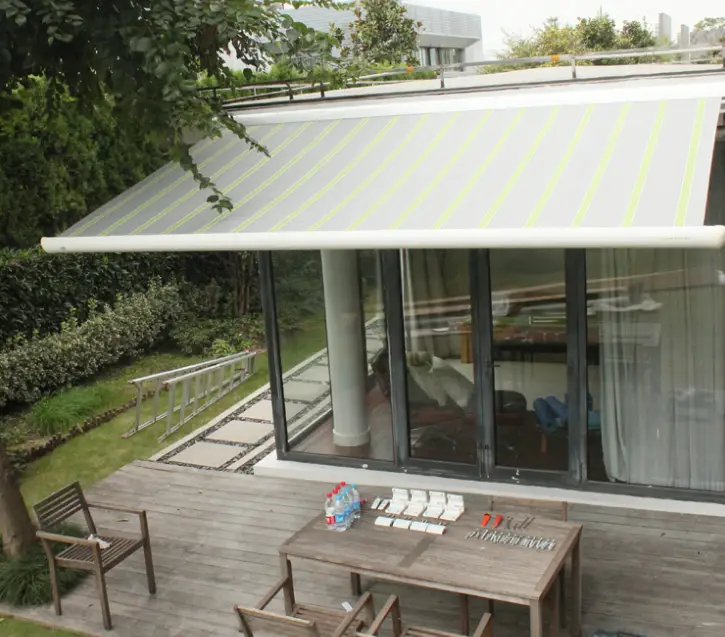 HORNBACH 10464602 Semi-Cassette Awning Motorised product