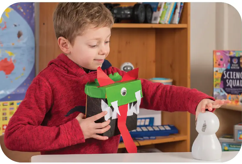 tts Kitt Cross-Curricular Companion Robot 03