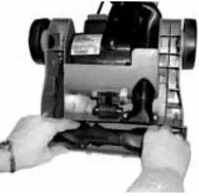 Clean-&-Replace-Rotating-Floor-Brush