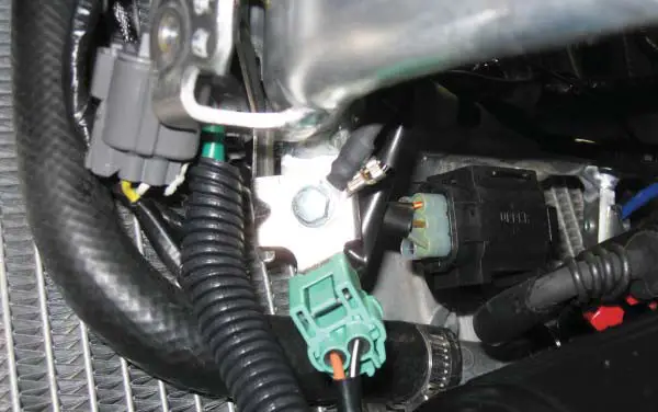 DYNOJET PC6 17045 Power Commander 6 - INSTALLING THE POWER COMMANDER 8