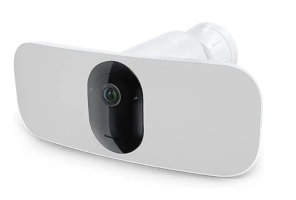Arlo-Pro-3-Floodlight-Camera-Wireless-Security-Imgg