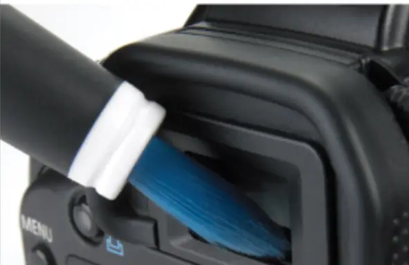 OXO-1313180-Cleaning-Brush-for-Electronics-user-manual (2)