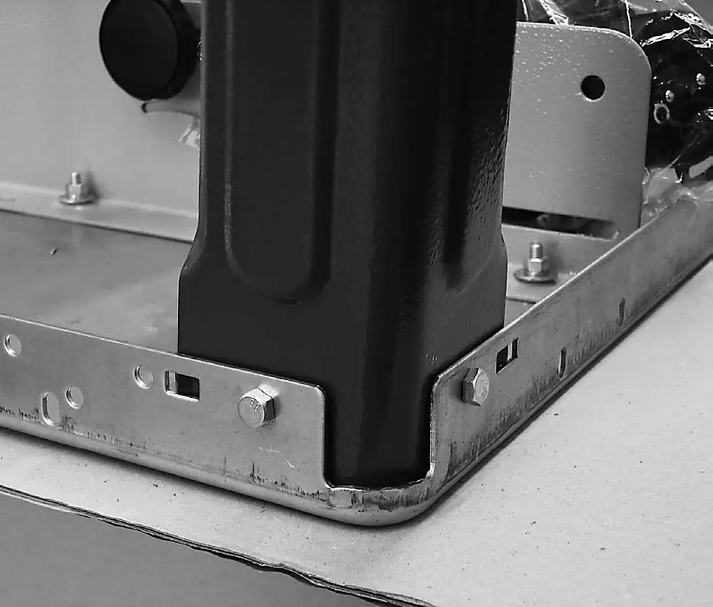 MEEC TOOLS 004665 Bench Ripsaw fig 2