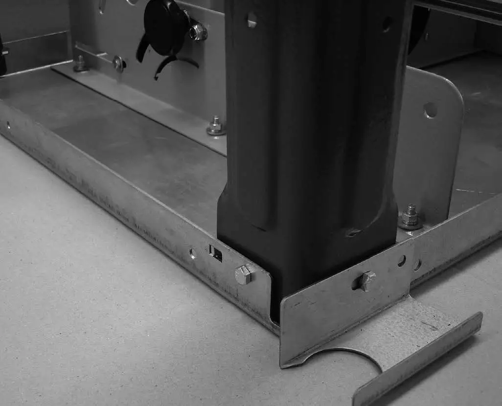 MEEC TOOLS 004665 Bench Ripsaw fig 6