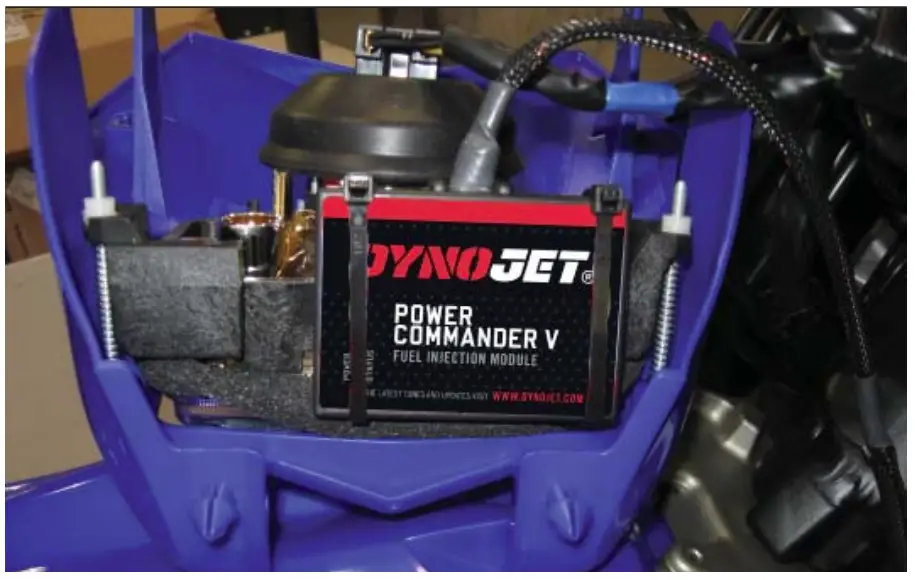 Power Commander 6 Yamaha WR250R Installing The Power Commander 6