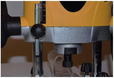 BORMANN BRT1300 Vertical Milling Machine 1200W with Suction System - 1 BORMANN BRT1300 Vertical Milling Machine 1200W with Suction System - 2