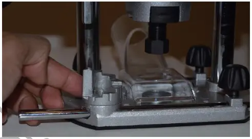 BORMANN BRT1300 Vertical Milling Machine 1200W with Suction System - 8