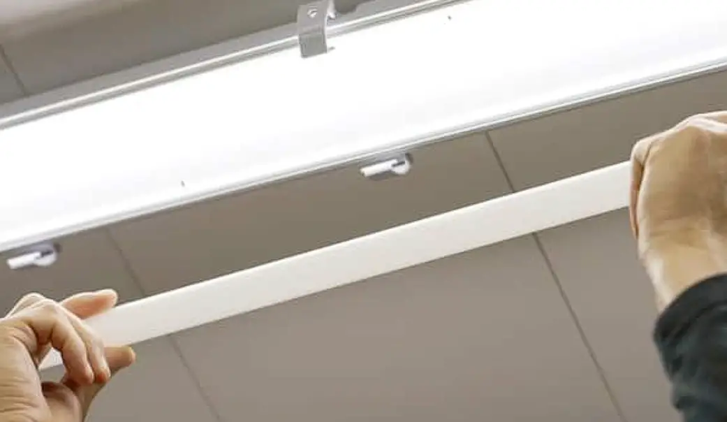 Feit Electric T5 Plug And Play Linear Lamp Installation Guide