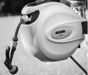 HOLMAN 10m 1110H Retractable Hose Reel - Retractable