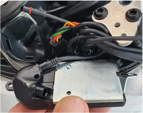 BOSCH-Mounting-of-BCM3100-to-BDU37yy-fig9