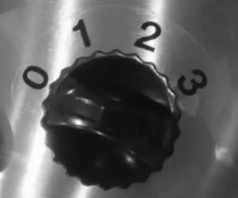 Goldair GCTP360 45cm Tripod Pedestal Fan - Fan control switch