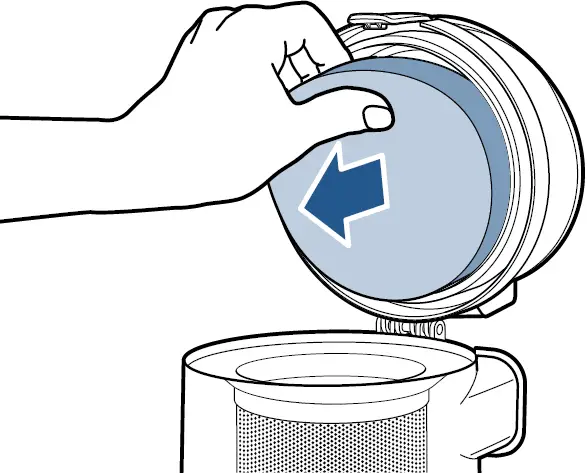 Cleaning the Pre-Motor Filter 02