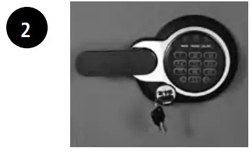 SentrySafe P44621 Fire Resistant - Locking your safe 2