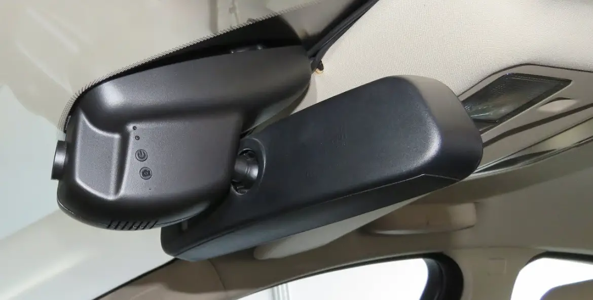 Jaguar Jlrdashcamr Dash Camera Rear User Manual Jaguar Jlrdashcamr Dash Camera Rear User Manual