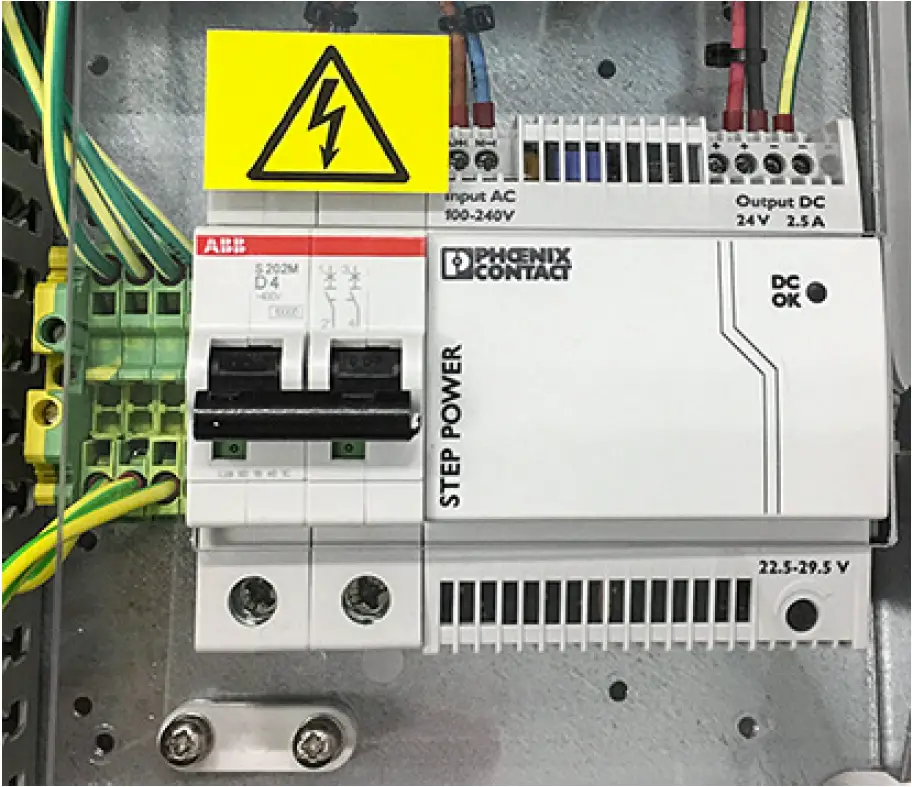 Connecting AC (Mains) Power 01
