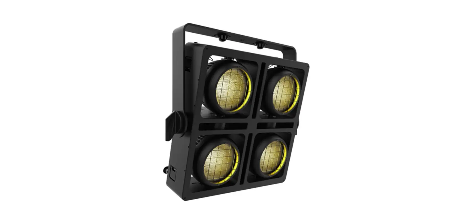 Chauvet Professional Strike Array 4 Blinder Effect Light User Guide