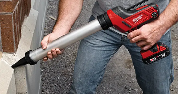 Milwaukee C18 Pcg M18 Heavy Duty Caulk Gun Instruction Manual