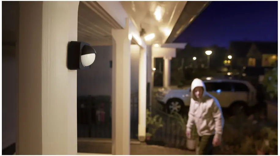 PHILIPS 8718699625474 Hue Outdoor Motion Sensor - Scare away uninvited guests