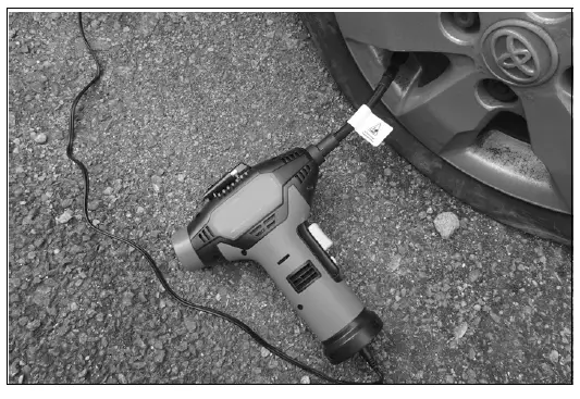 Clarke CTC150 12V Tyre Inflator 3