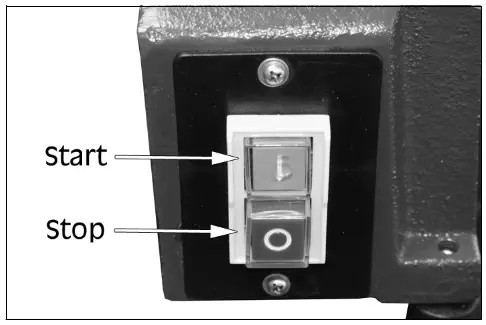 Clarke 6500671 17 Inch Wood Lathe- OPERATION