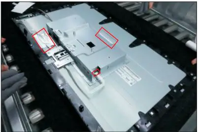 DELL S2721HN 27 inch Monitor User Guide - Connect the function key cable to the connector of board