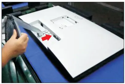 DELL S2721HN 27 inch Monitor User Guide - Stick 2pcs labels on the specific positions as the picture below shown