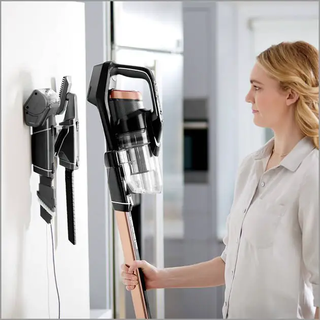 Bissell 2746 Iconpet Pro Cordless Vacuum Cleaner User Guide Bissell 2746 Iconpet Pro Cordless Vacuum Cleaner User Guide