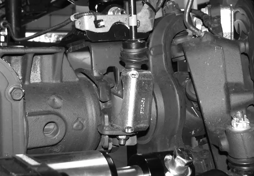 FABTECH-FT22261i-Ford-Skeeter-Fire-Truck-6-Inch-4-Link-System-fig20