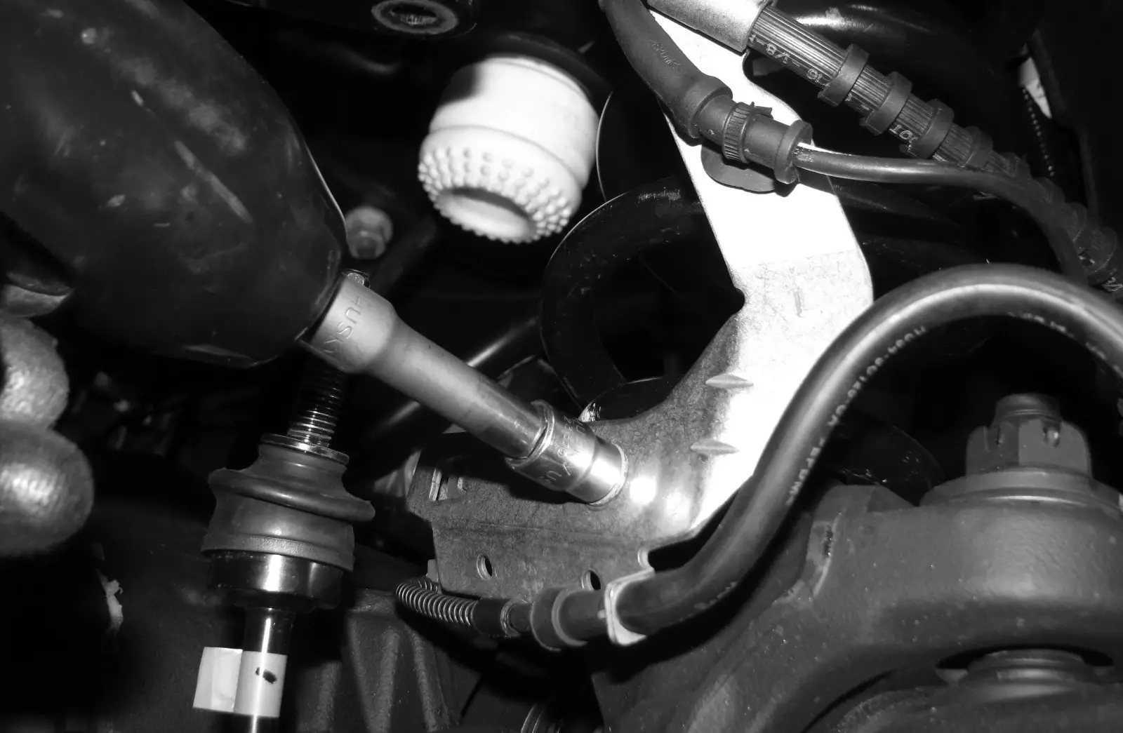 FABTECH-FT22261i-Ford-Skeeter-Fire-Truck-6-Inch-4-Link-System-fig3