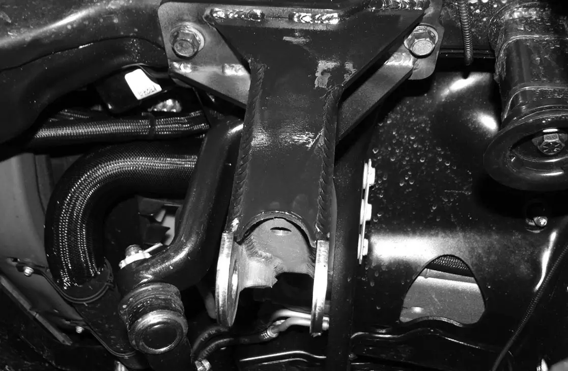 FABTECH-FT22261i-Ford-Skeeter-Fire-Truck-6-Inch-4-Link-System-fig4