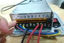 A8R wire is pre-assemble Fig.w03