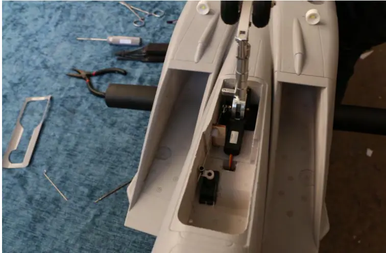 BANANA-HOBBY-MiG-25-Foxbat Twin-64mm-EDF-Jet-13