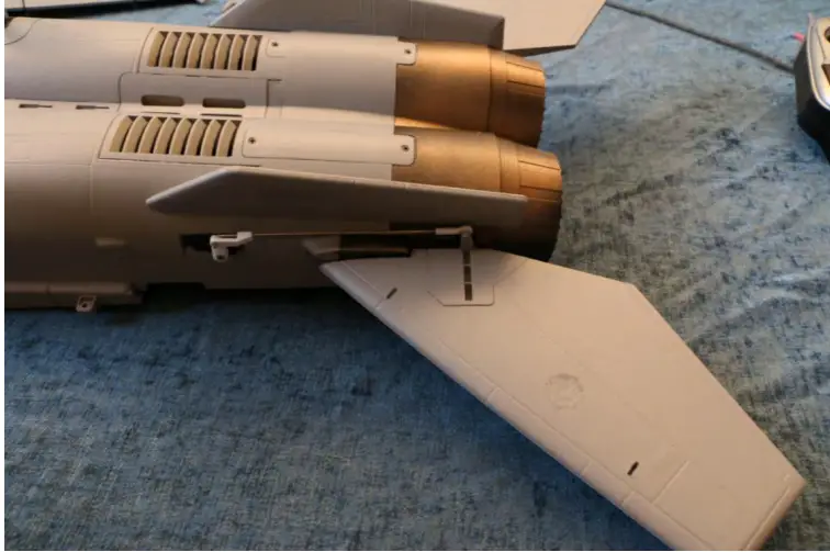 BANANA-HOBBY-MiG-25-Foxbat Twin-64mm-EDF-Jet-22