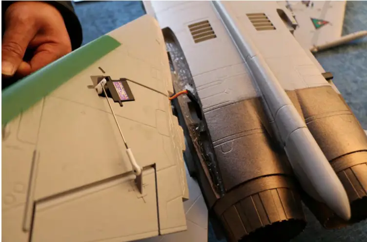 BANANA-HOBBY-MiG-25-Foxbat Twin-64mm-EDF-Jet-23