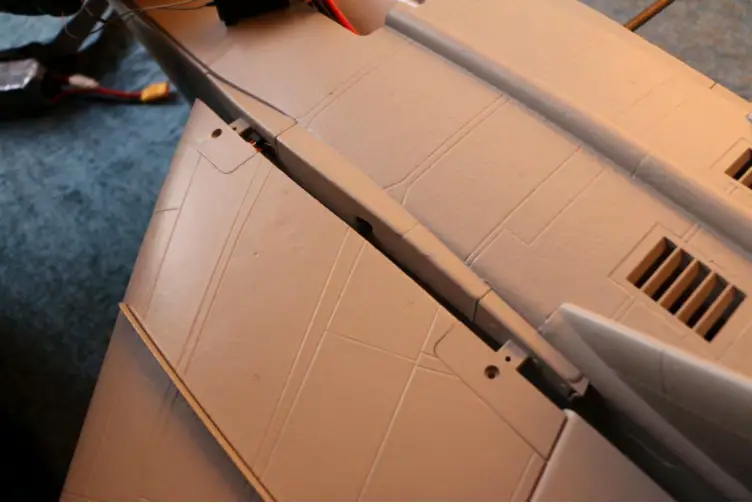 BANANA-HOBBY-MiG-25-Foxbat Twin-64mm-EDF-Jet-24