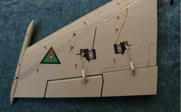 BANANA-HOBBY-MiG-25-Foxbat Twin-64mm-EDF-Jet-7