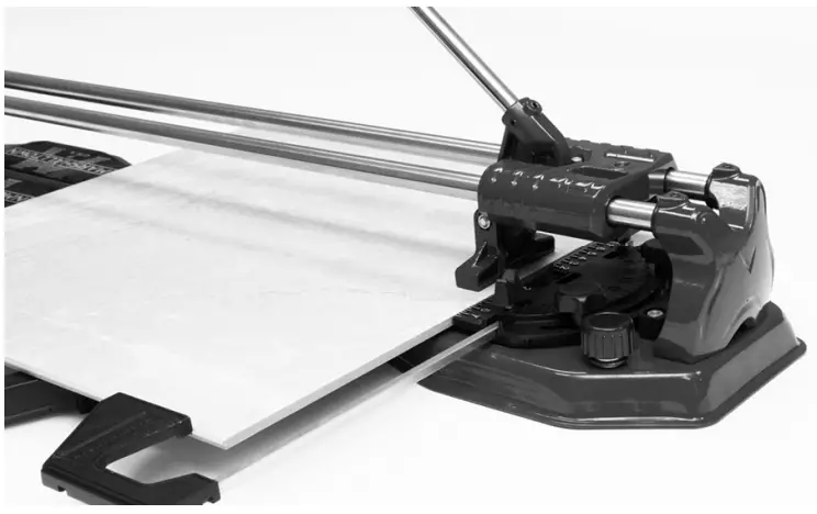 MARSHALLTOWN TC24 24 Inch 610MM Tile Cutter - PRODUCT OPERATION 3