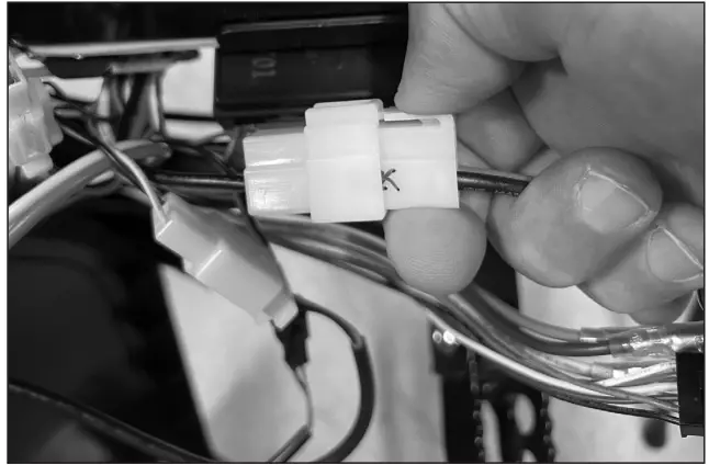 Razor W15128785015 Rambler 16 Controller - fig2