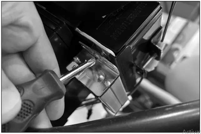 Razor W15128785015 Rambler 16 Controller - fig3