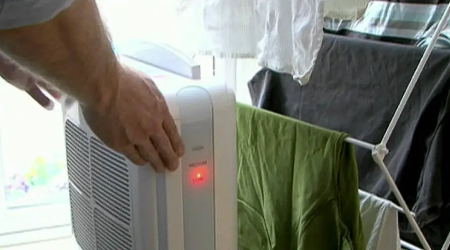 Goldair Gd330 8l Desiccant Dehumidifer Instruction Manual